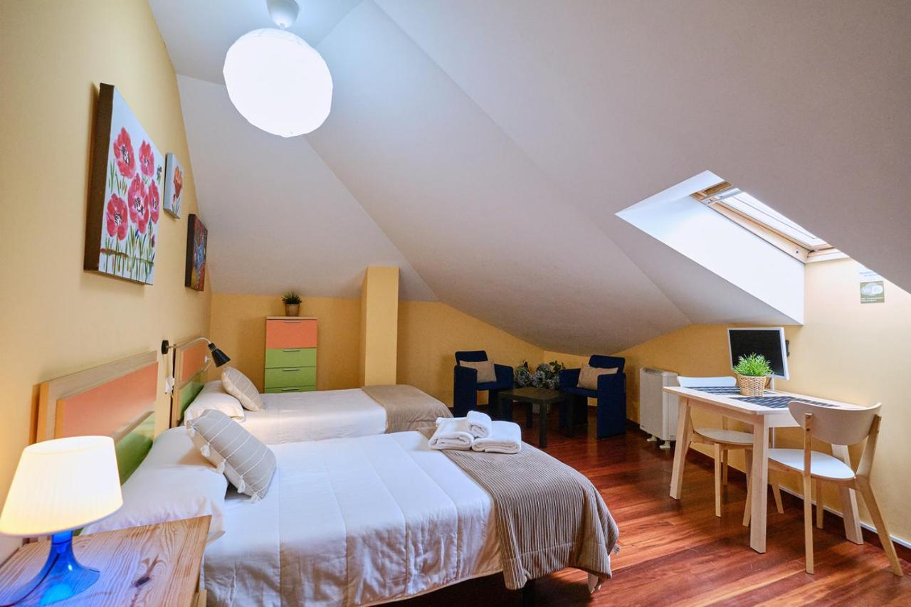 Peregrina Pension 1 Педрусо Экстерьер фото